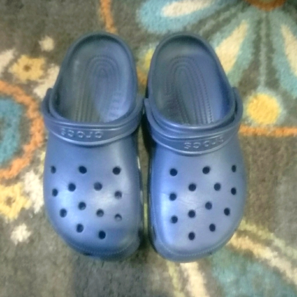 Crocs Classic 7 men's 9 women's navy blue